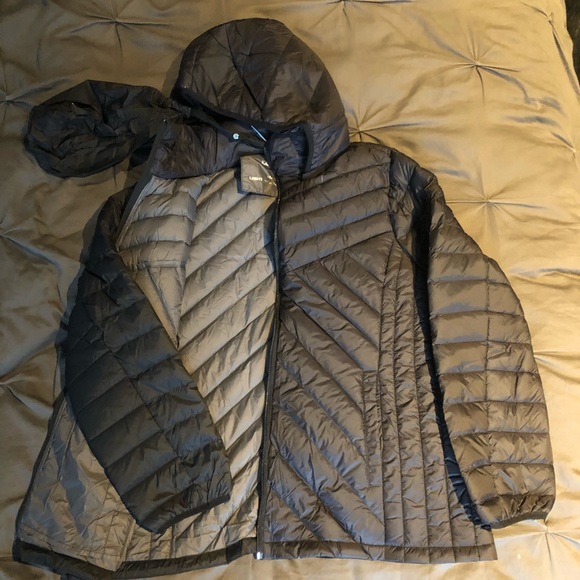 London Fog Lightweight Packable Down Jacket - Picture 3 of 8
